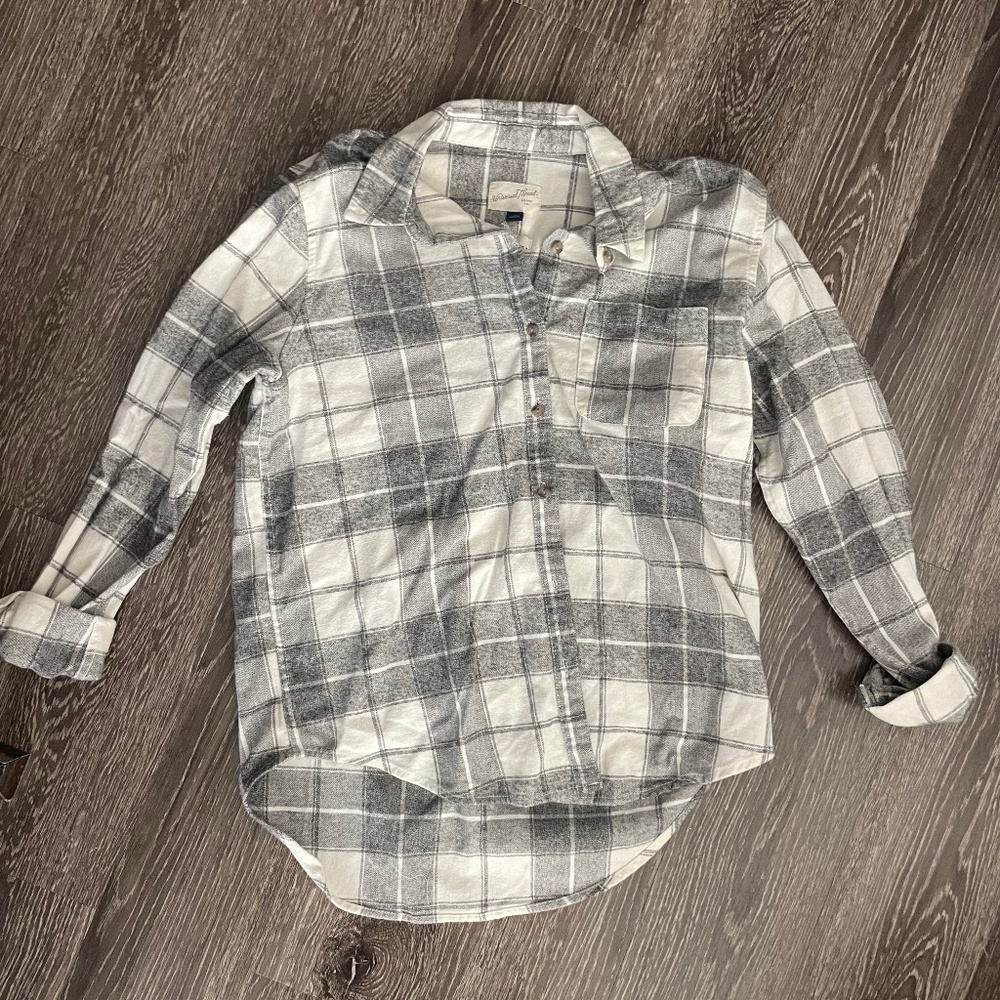 Universal Thread Long Sleeve Flannel (S)